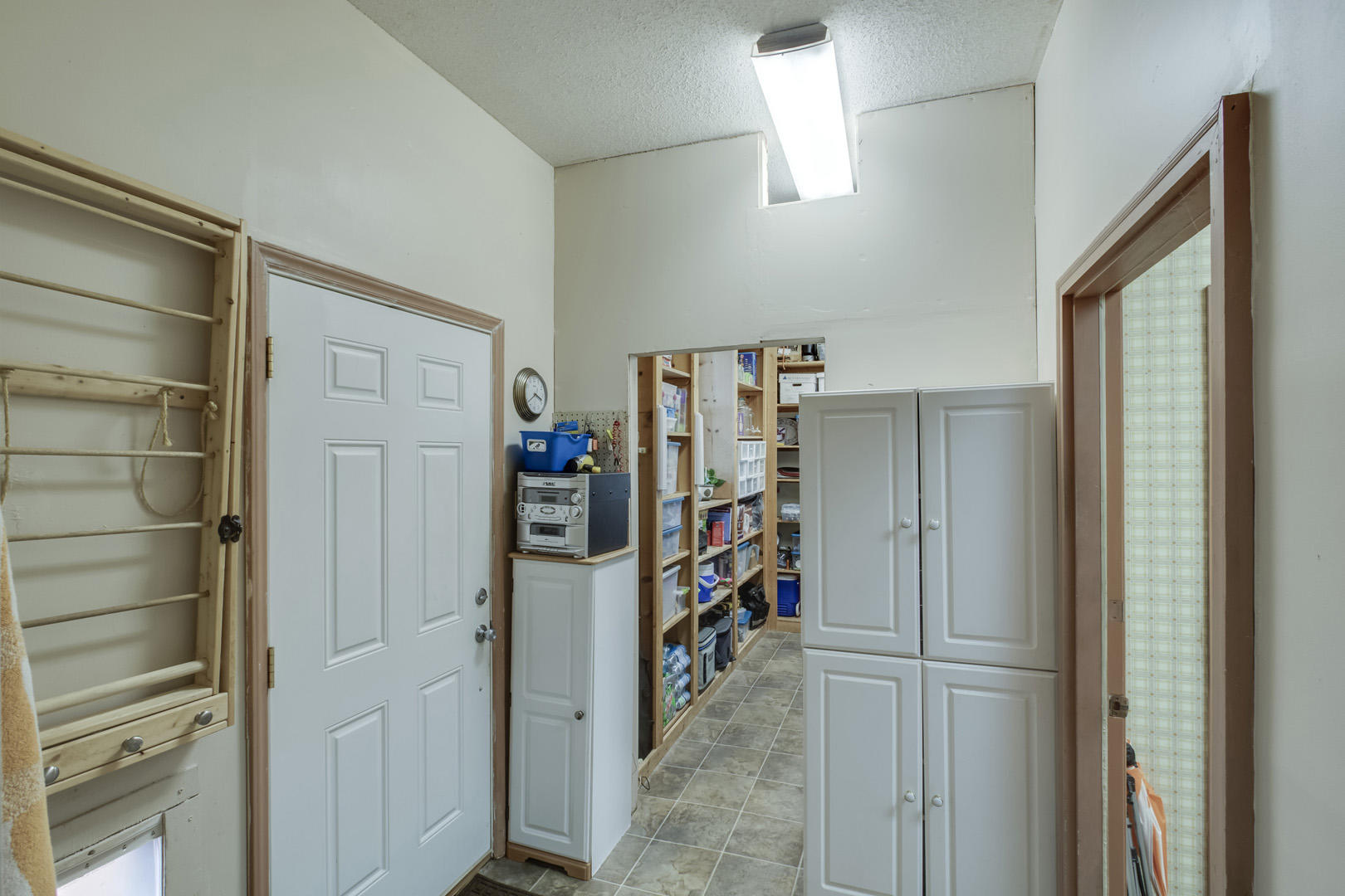 1286 Whites Creek Road Spring City, TN 37381 - Photo 30 of 40 30_WhitesCreekRoad_1286_MudRoom-DeckExit