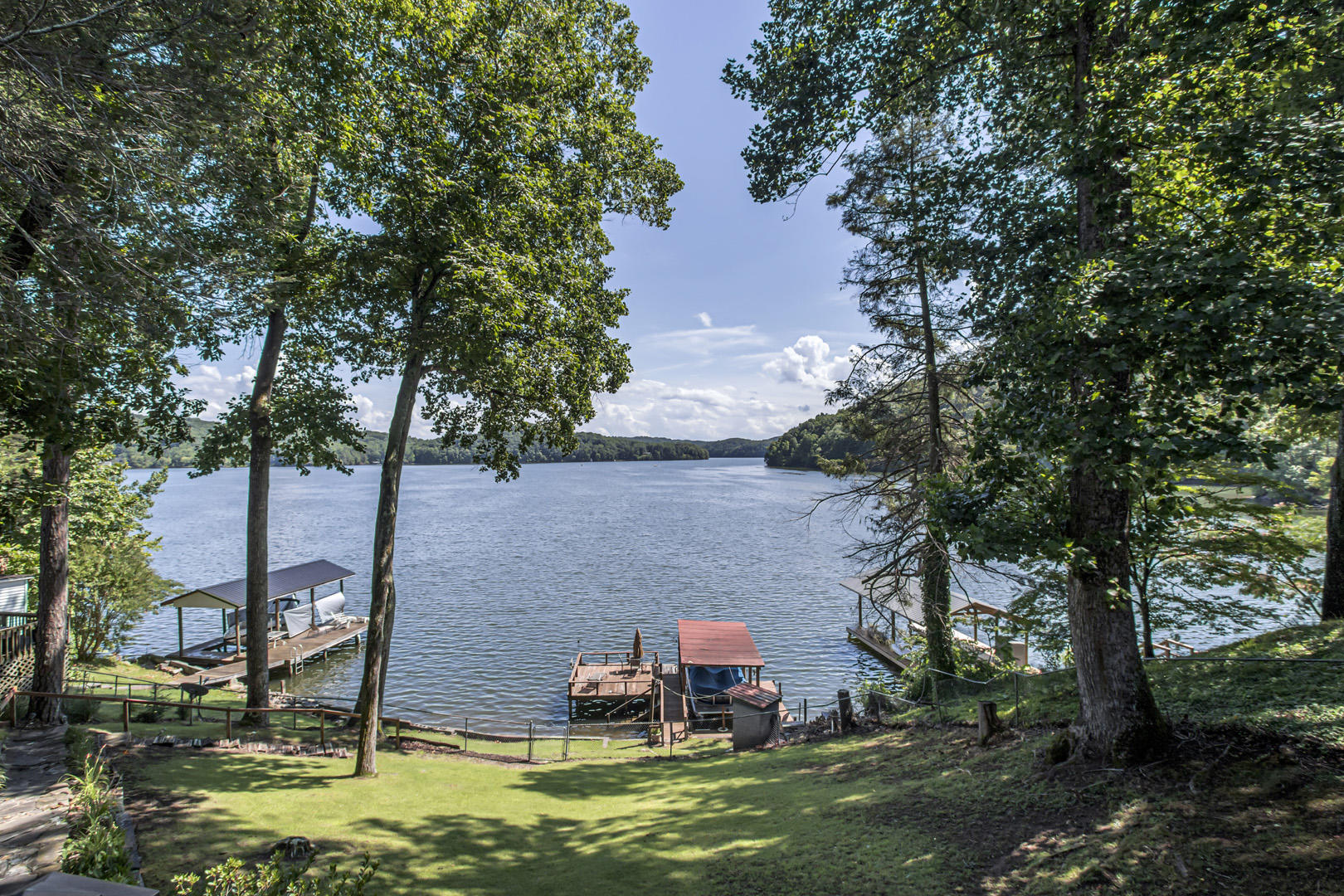 1286 Whites Creek Road Spring City, TN 37381 - Photo 34 of 40 34_WhitesCreekRoad_1286_DeckView