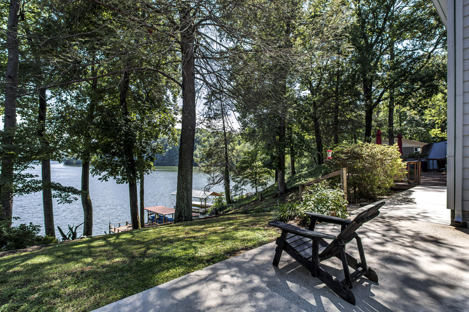 1286 Whites Creek Road Spring City, TN 37381 - Photo 35 of 40 35_WhitesCreekRoad_1286_SidePatio