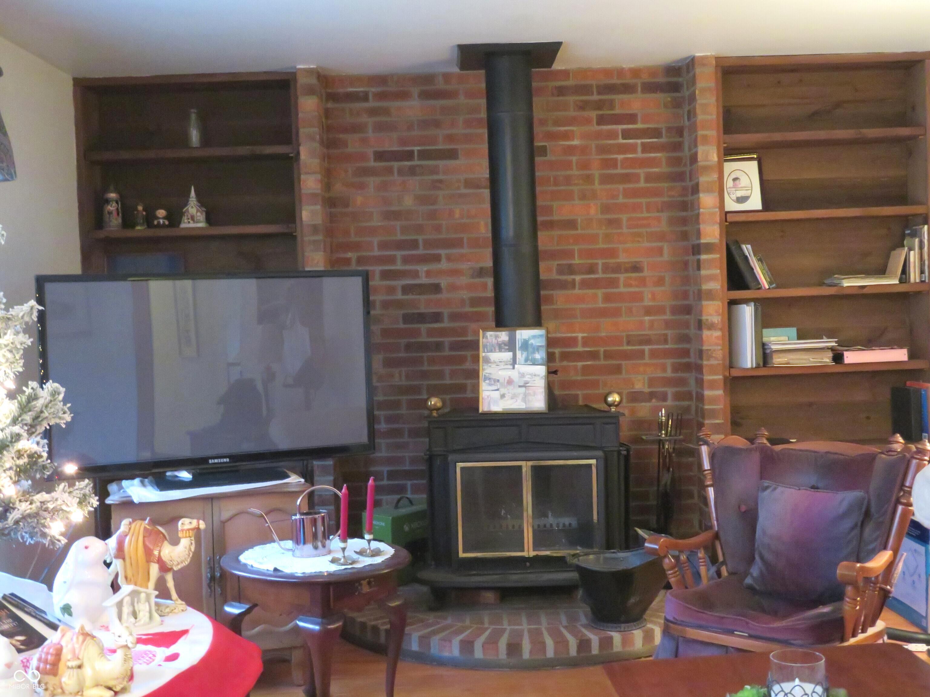 1090 Price Road Avon, IN 46123 - Photo 6 of 32 Gallery Image 6