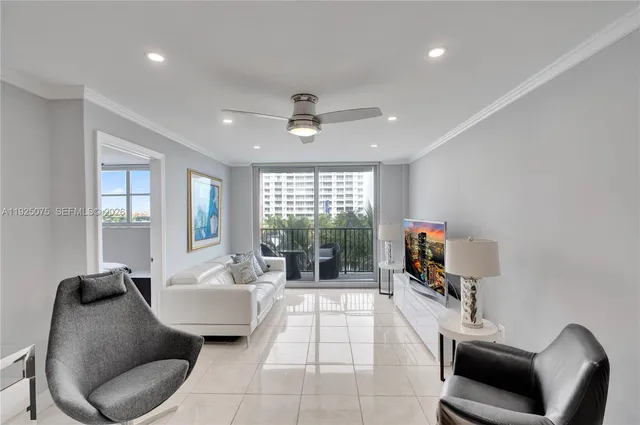 $5,400 | 9273 Collins Avenue, Unit 407, Surfside, FL 33154