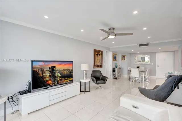 $5,400 | 9273 Collins Avenue, Unit 407, Surfside, FL 33154