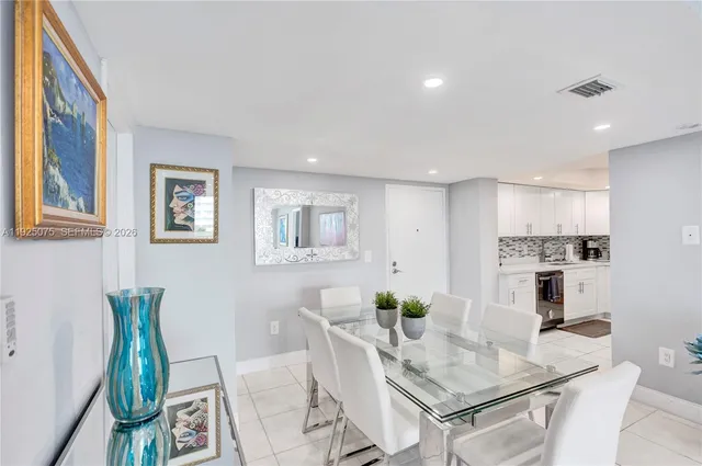 $5,400 | 9273 Collins Avenue, Unit 407, Surfside, FL 33154