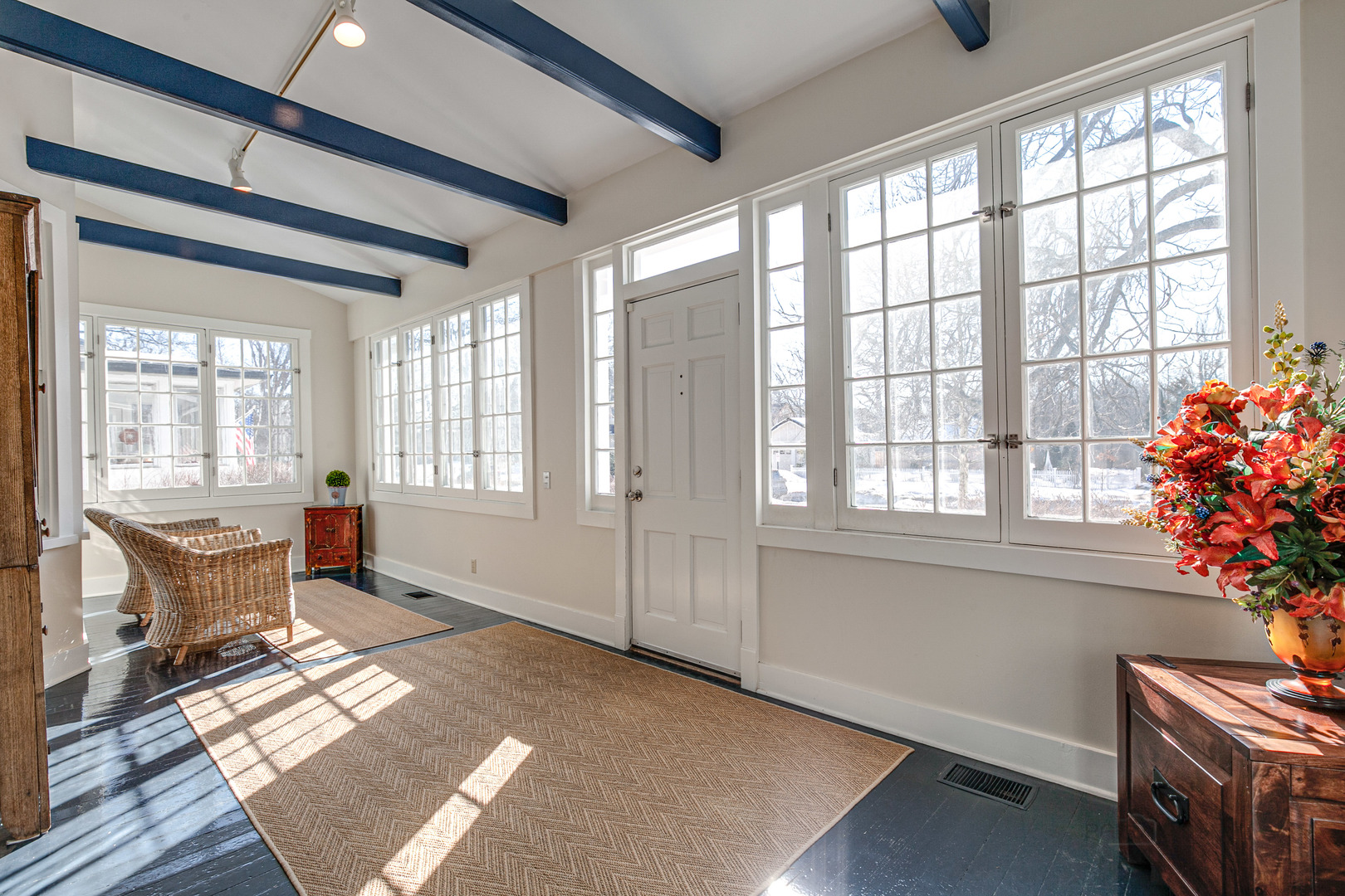 561 Elder Lane Winnetka, IL 60093 - Photo 3 of 30