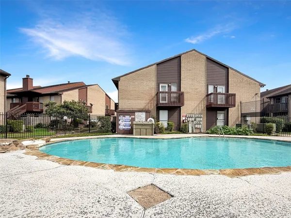 $62,000 | 12905 Woodforest Boulevard, Unit 601, Houston, TX 77015