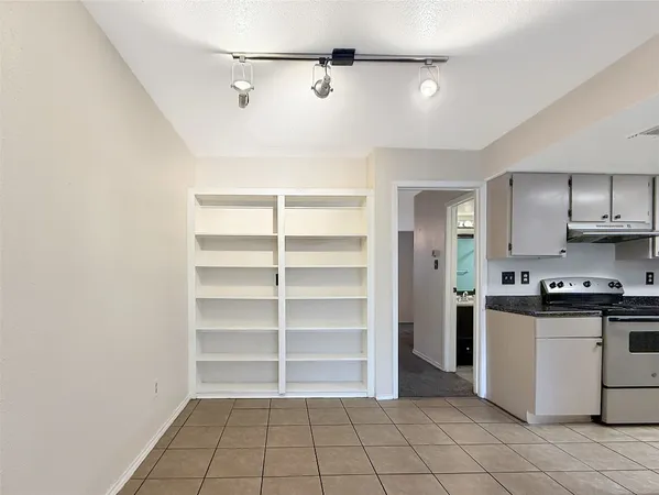 $62,000 | 12905 Woodforest Boulevard, Unit 601, Houston, TX 77015