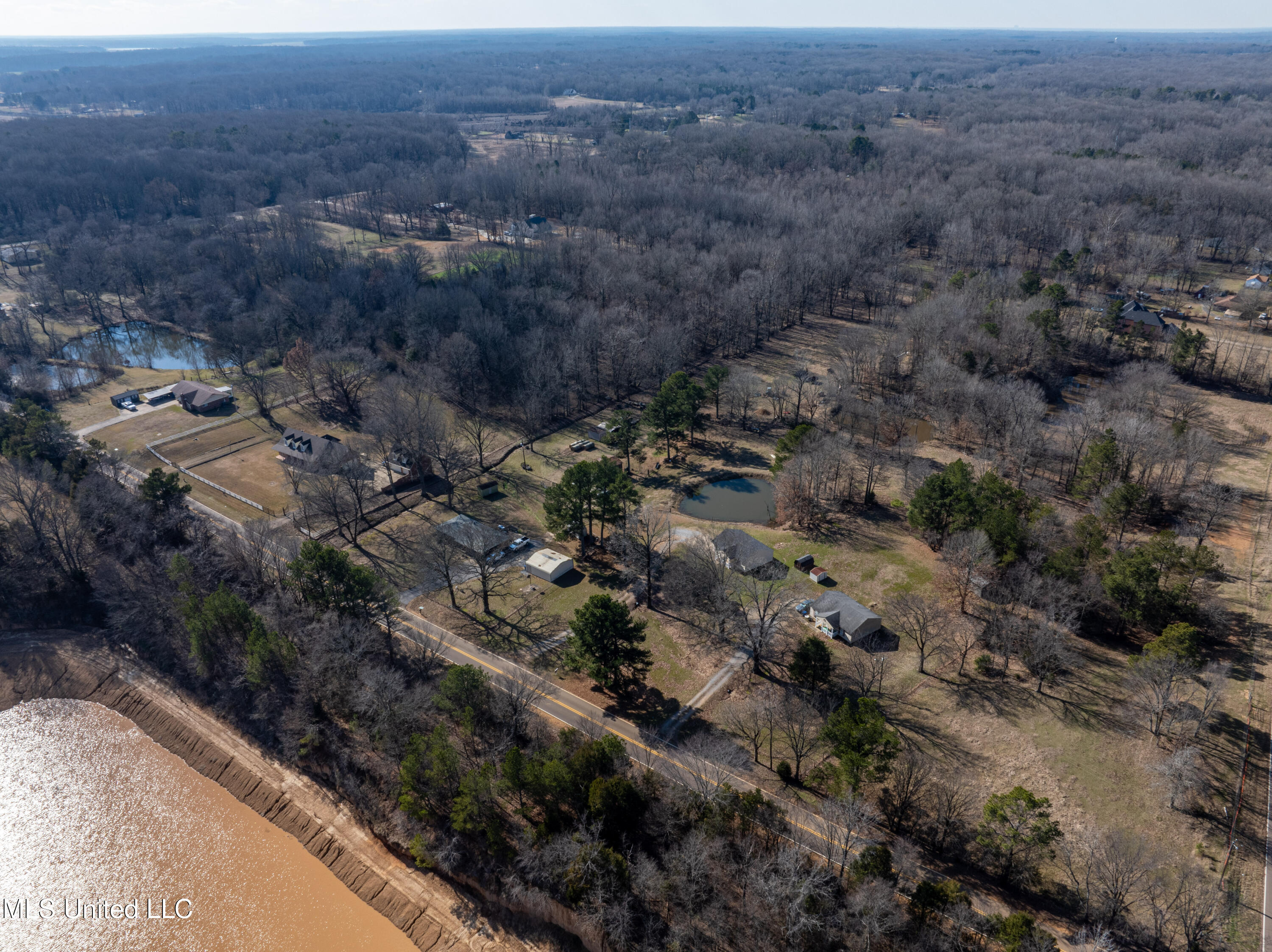 3305 North Robertson Road Nesbit, MS 38651 - Photo 28 of 36 robertson-27
