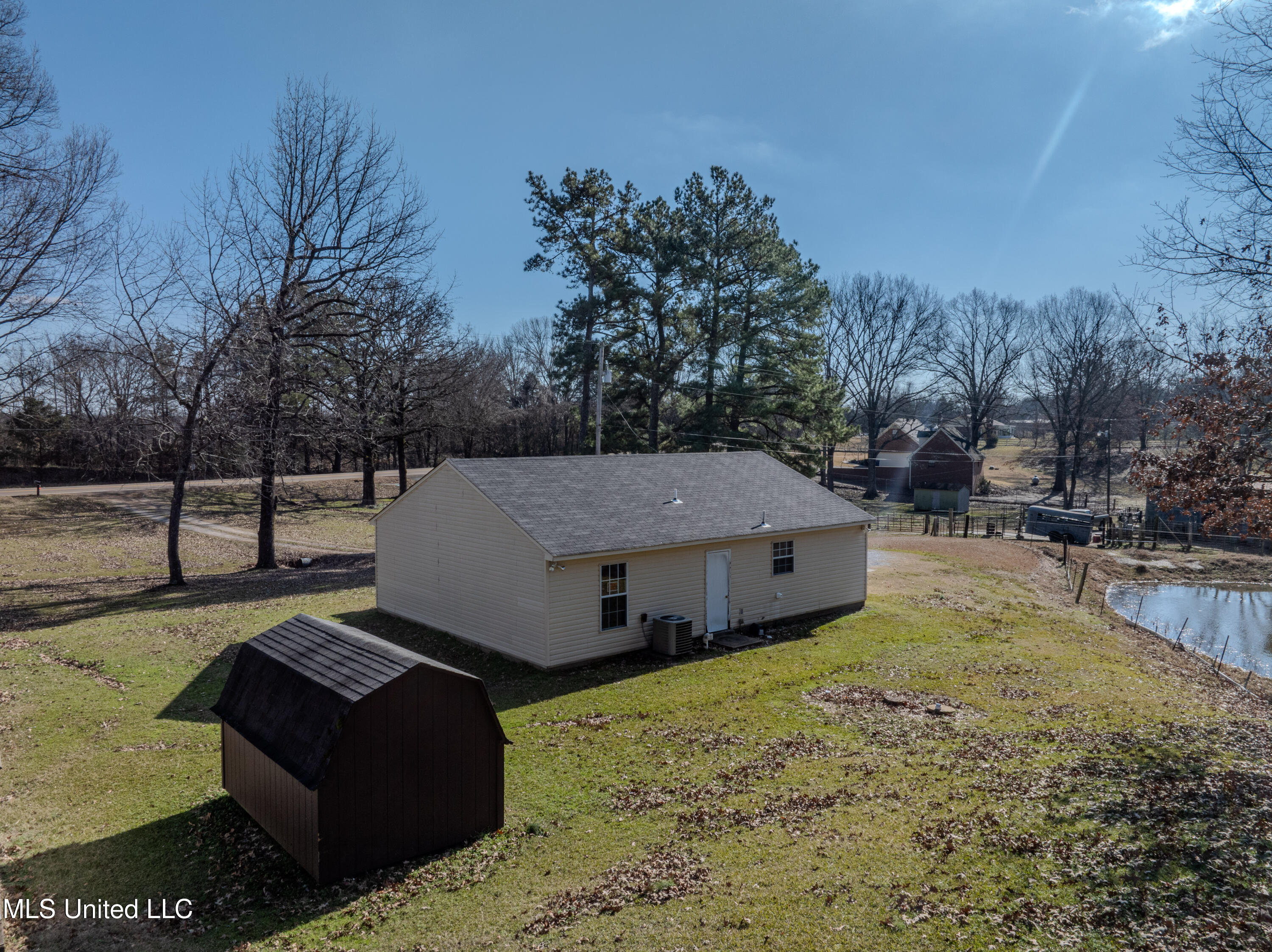 3305 North Robertson Road Nesbit, MS 38651 - Photo 31 of 36 robertson-31