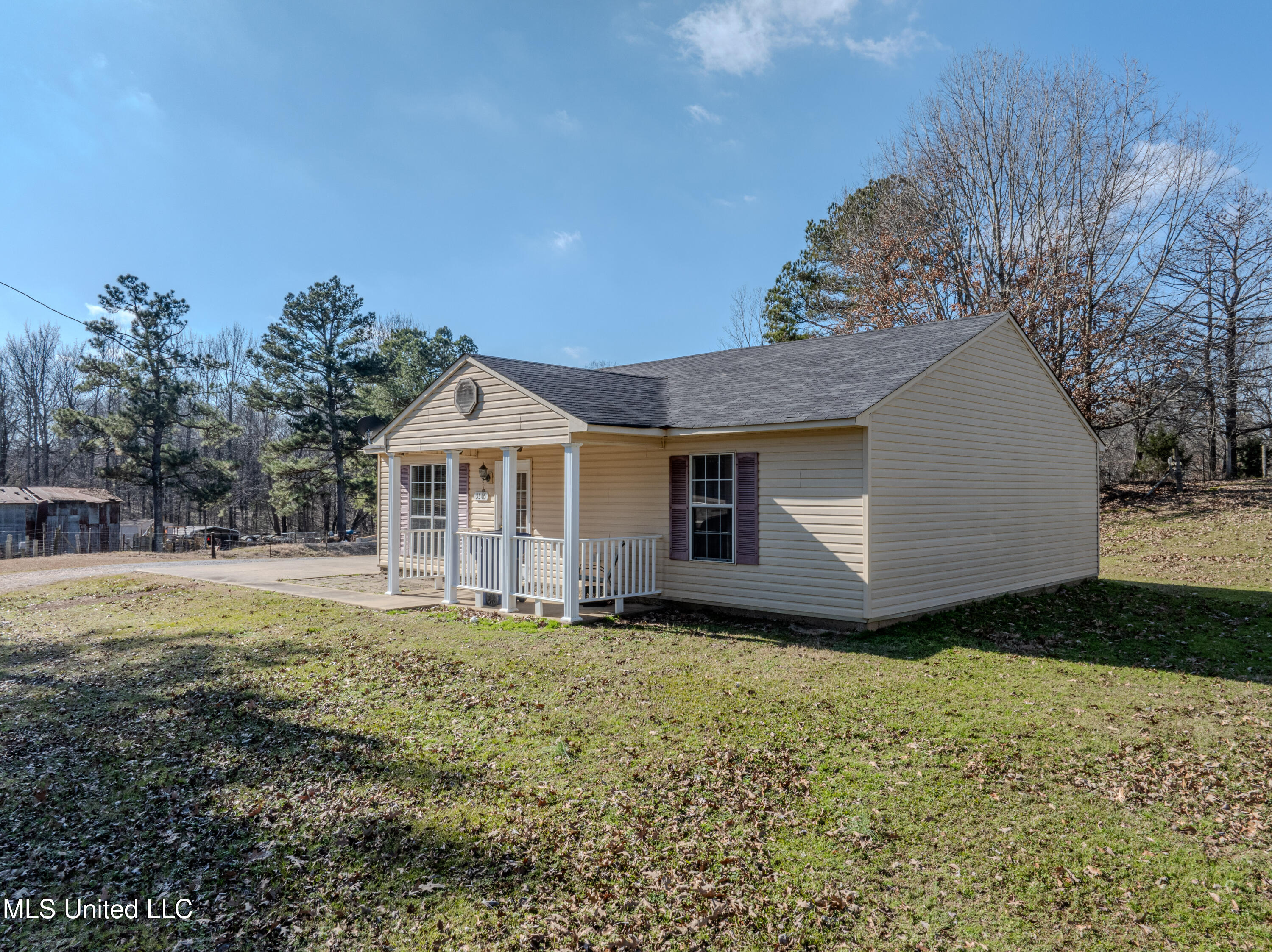 3305 North Robertson Road Nesbit, MS 38651 - Photo 4 of 36 robertson-18