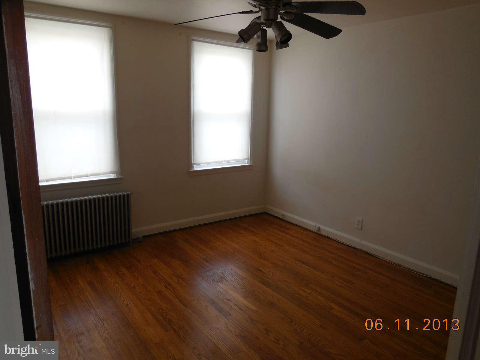 3547 Juneway Baltimore, MD 21213 - Photo 11 of 28 Bedroom Master