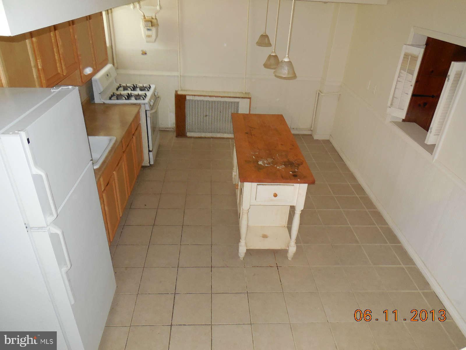 3547 Juneway Baltimore, MD 21213 - Photo 14 of 28 Kitchen