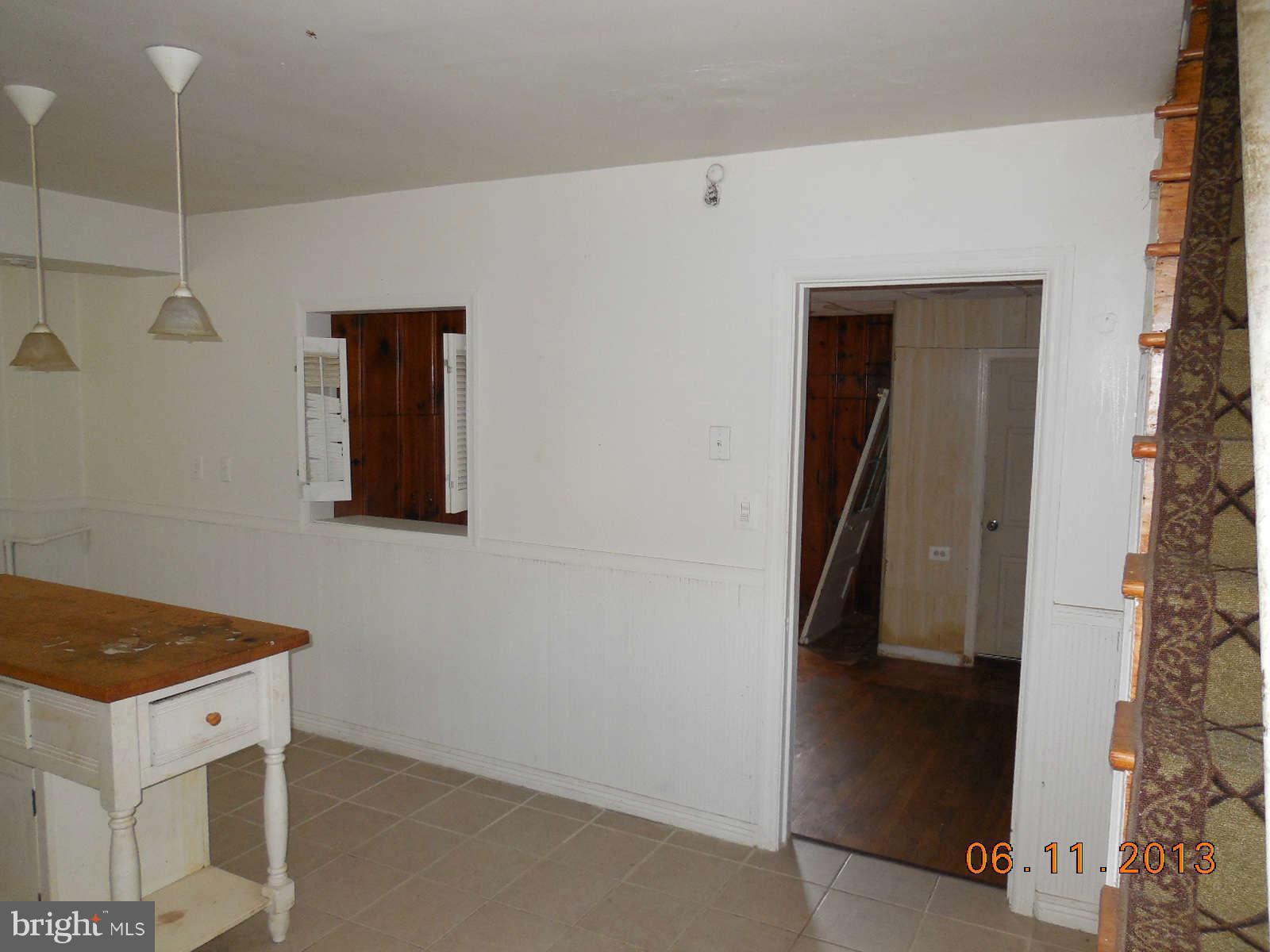 3547 Juneway Baltimore, MD 21213 - Photo 15 of 28 Interior General