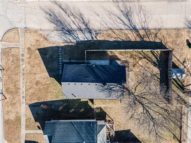 $180,000 | 1101 West Pacific Avenue, Osawatomie, KS 66064