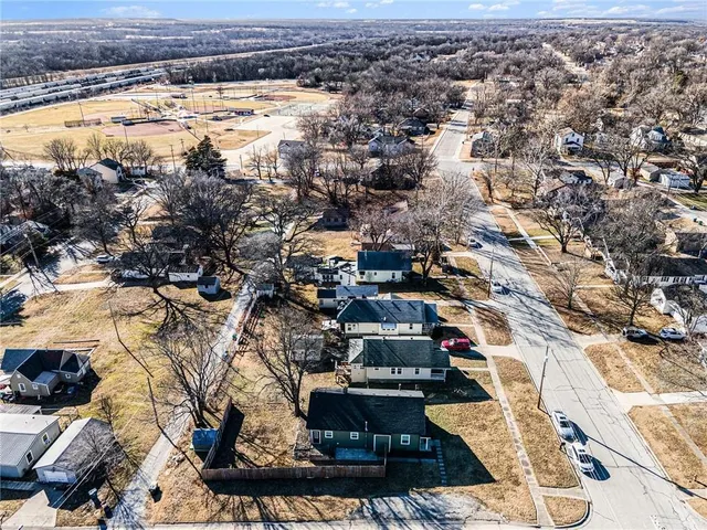 $180,000 | 1101 West Pacific Avenue, Osawatomie, KS 66064