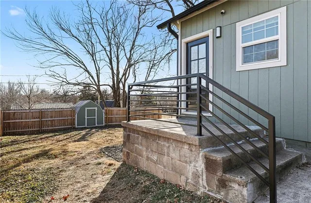 $180,000 | 1101 West Pacific Avenue, Osawatomie, KS 66064