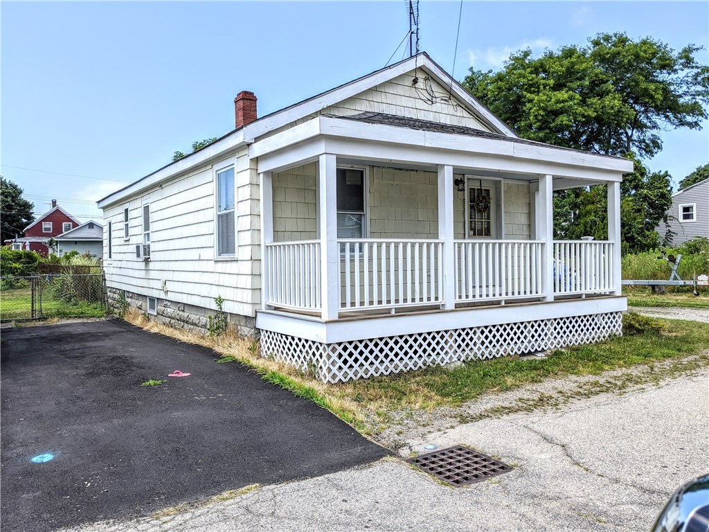 24 Riverside Street Portsmouth, RI 02871 - Photo 2 of 3 Gallery Image 2
