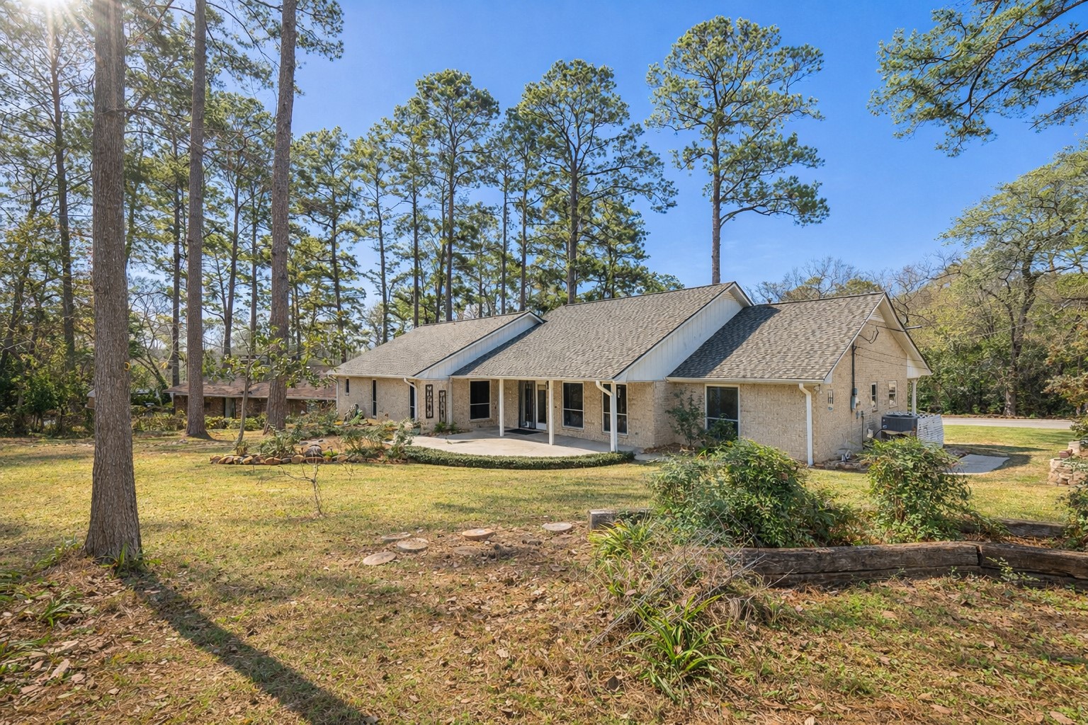 1616 Ave R Huntsville, TX 77340 - Photo 30 of 33