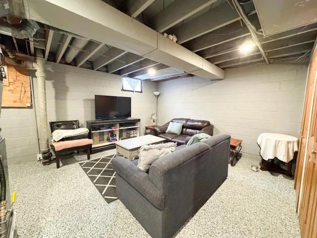 $149,900 | 817 South Whitford Street, Fergus Falls, MN 56537