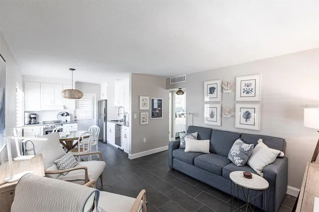 $8,370 | 6020 Midnight Pass Road, Unit 31, Sarasota, FL 34242