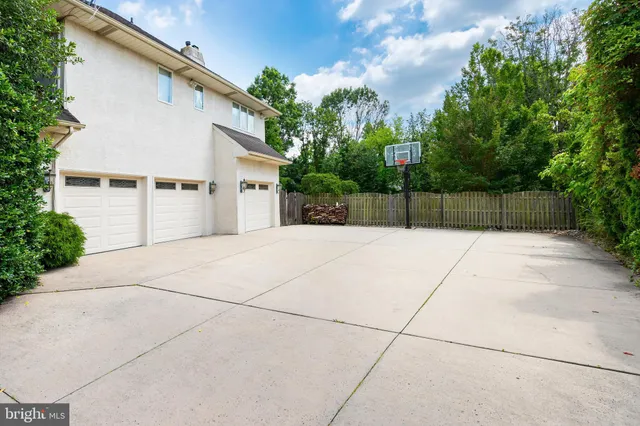 $1,210,000 | 7 Cameo Court, Cherry Hill, NJ 08003