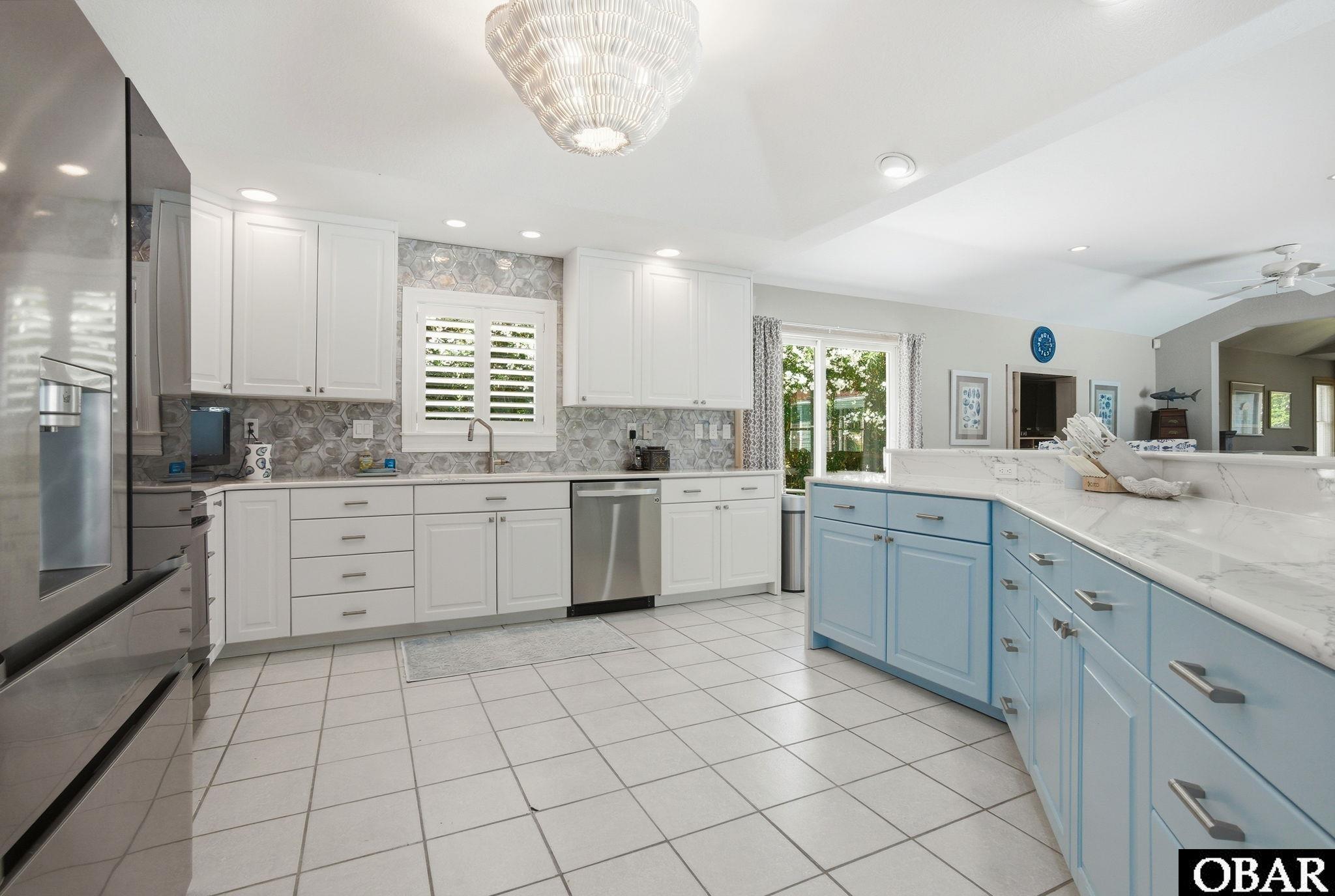 2021 Creek Road Kitty Hawk, NC 27949 - Photo 12 of 62