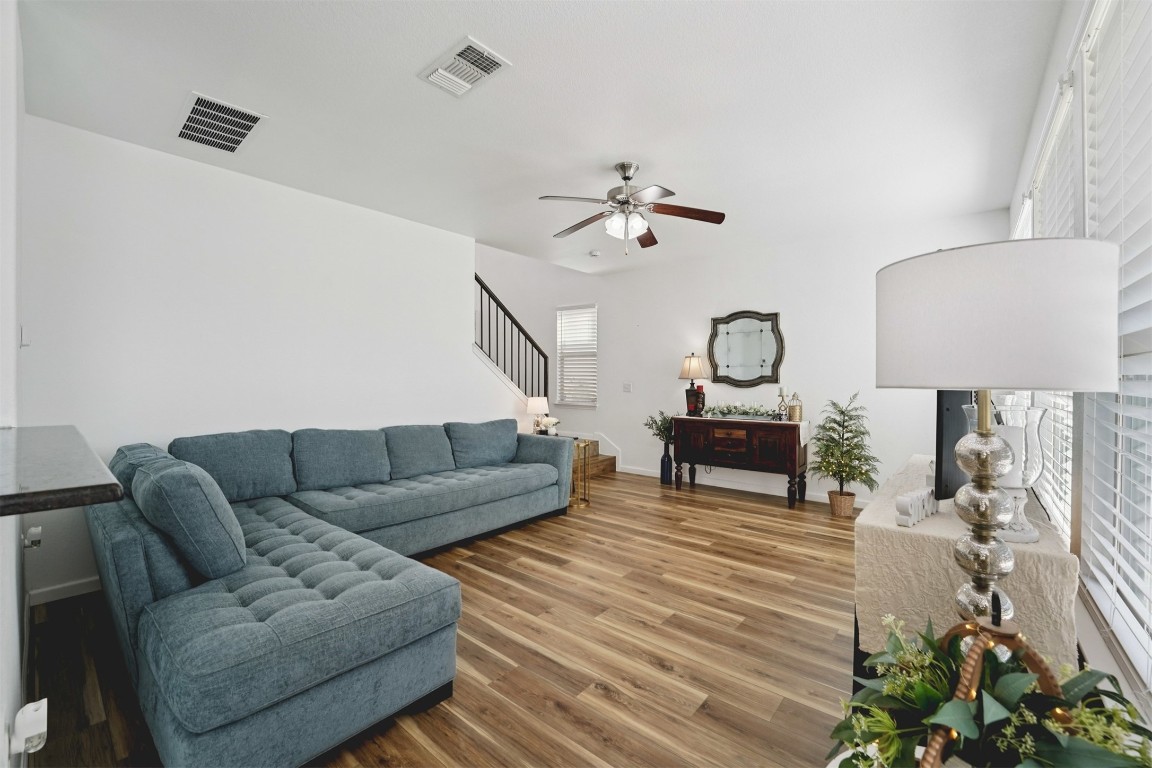 12211 Timber Arch Lane Manor, TX 78653 - Photo 5 of 25