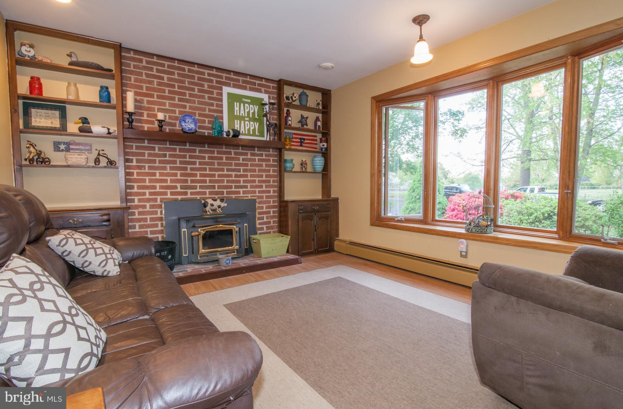 2215 School Road Darlington, MD 21034 - Photo 28 of 30 Living Room