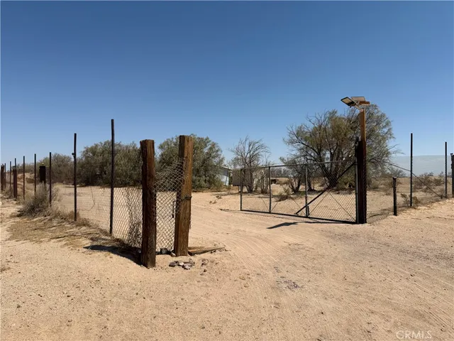 a view of a terrace with a outdoor space