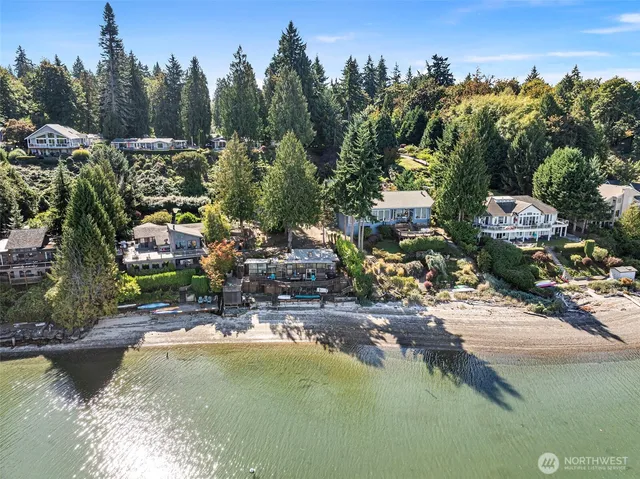 a view of a lake with houses