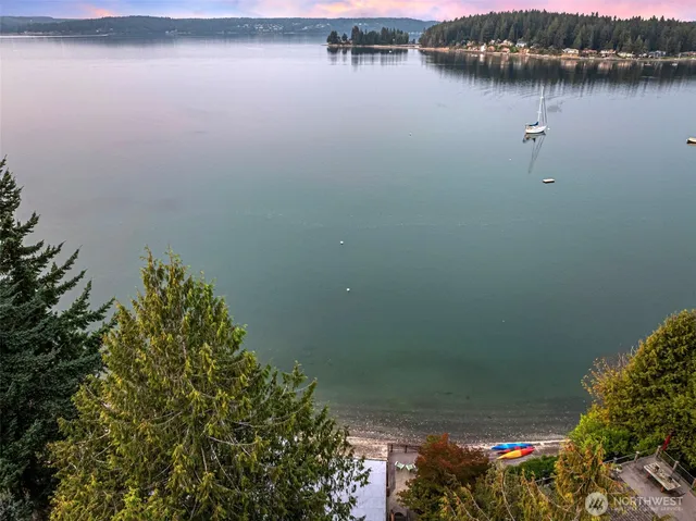 a view of a lake with houses