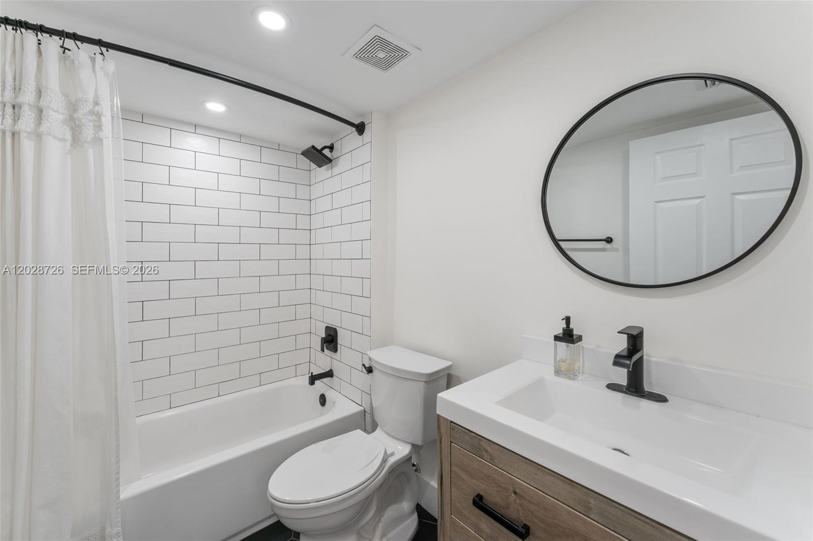 2415 Northwest 16th St Road, Unit 306 Miami, FL 33125 - Photo 13 of 22