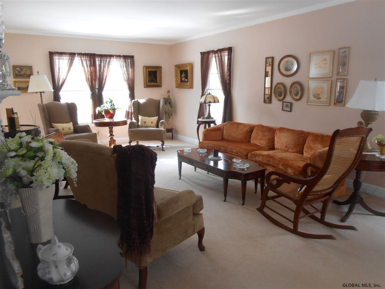 2654 Troy Road Niskayuna, NY 12309 - Photo 4 of 26 Photo 4
