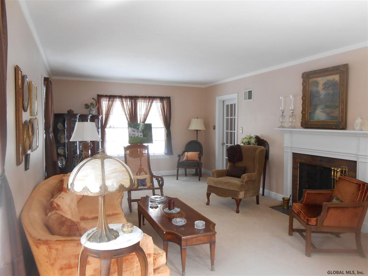 2654 Troy Road Niskayuna, NY 12309 - Photo 6 of 26 Photo 6