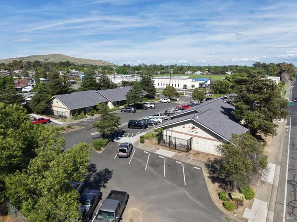 $1,300,000 | 690 East Tabor Avenue, Fairfield, CA 94533