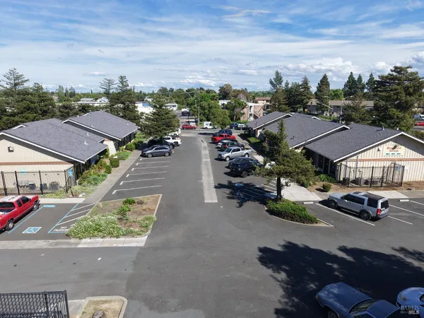 $1,300,000 | 690 East Tabor Avenue, Fairfield, CA 94533
