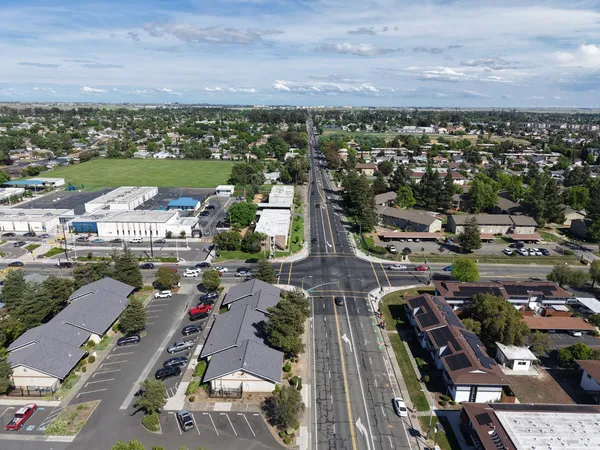 $1,300,000 | 690 East Tabor Avenue, Fairfield, CA 94533