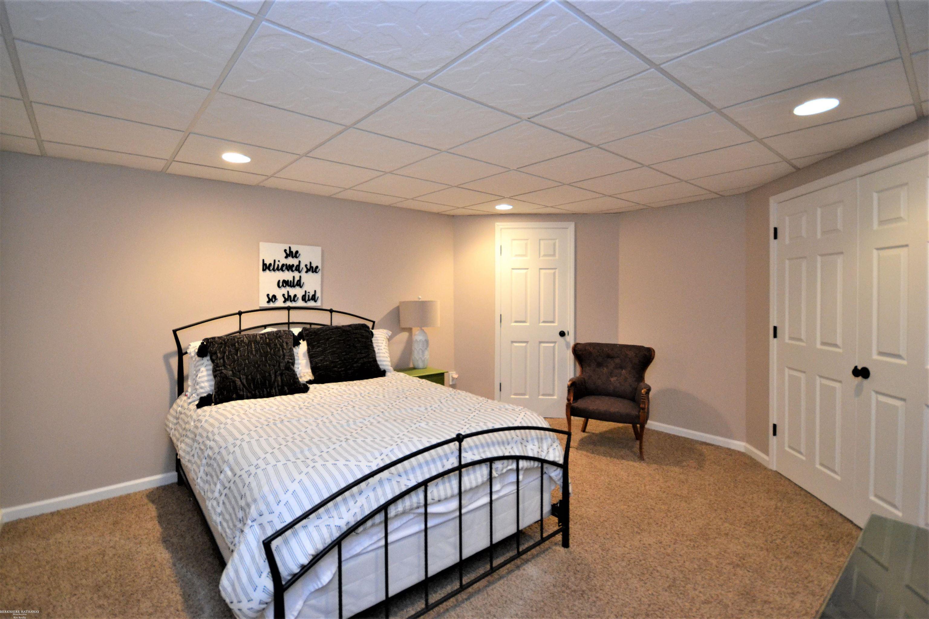 1813 Fox Run Rochester Hills, MI 48306 - Photo 57 of 68