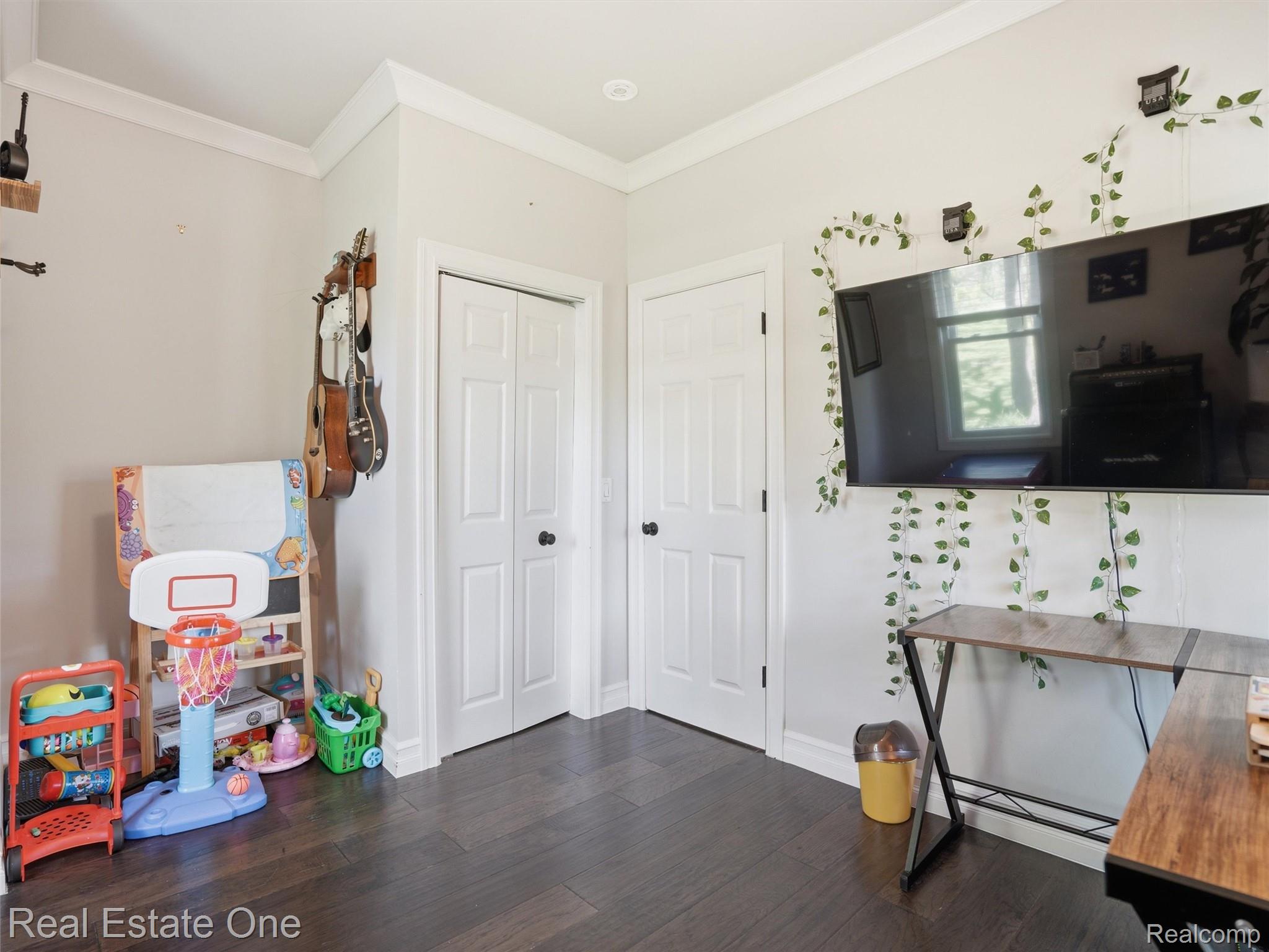 879 North Hacker Road Howell, MI 48843 - Photo 22 of 54 25-DSC02773 2.jpg