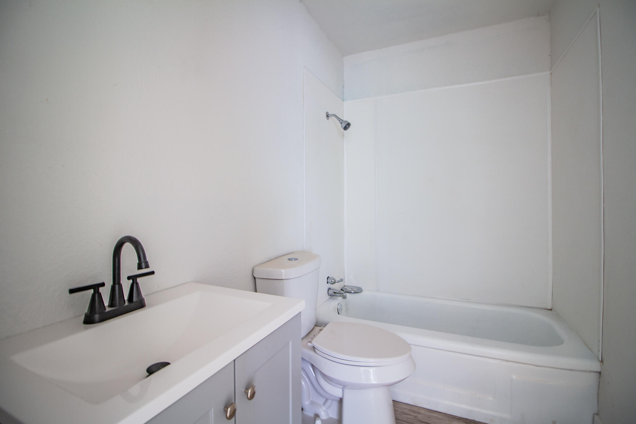 302 Avenue U Lubbock, TX 79415 - Photo 20 of 26 a bathroom with a sink and a mirror