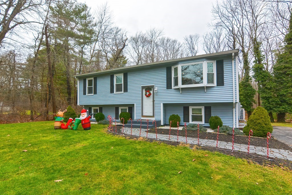 67 Deanville Road Attleboro, MA 02703 - Photo 1 of 28 Gallery Image 1