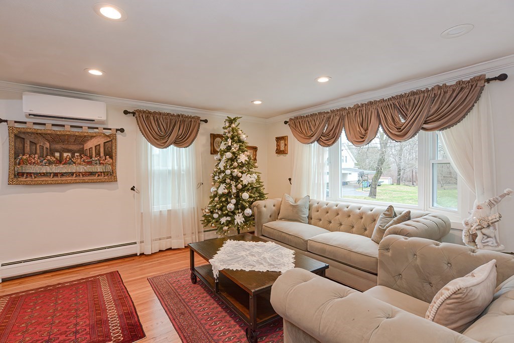 67 Deanville Road Attleboro, MA 02703 - Photo 9 of 28 Gallery Image 9