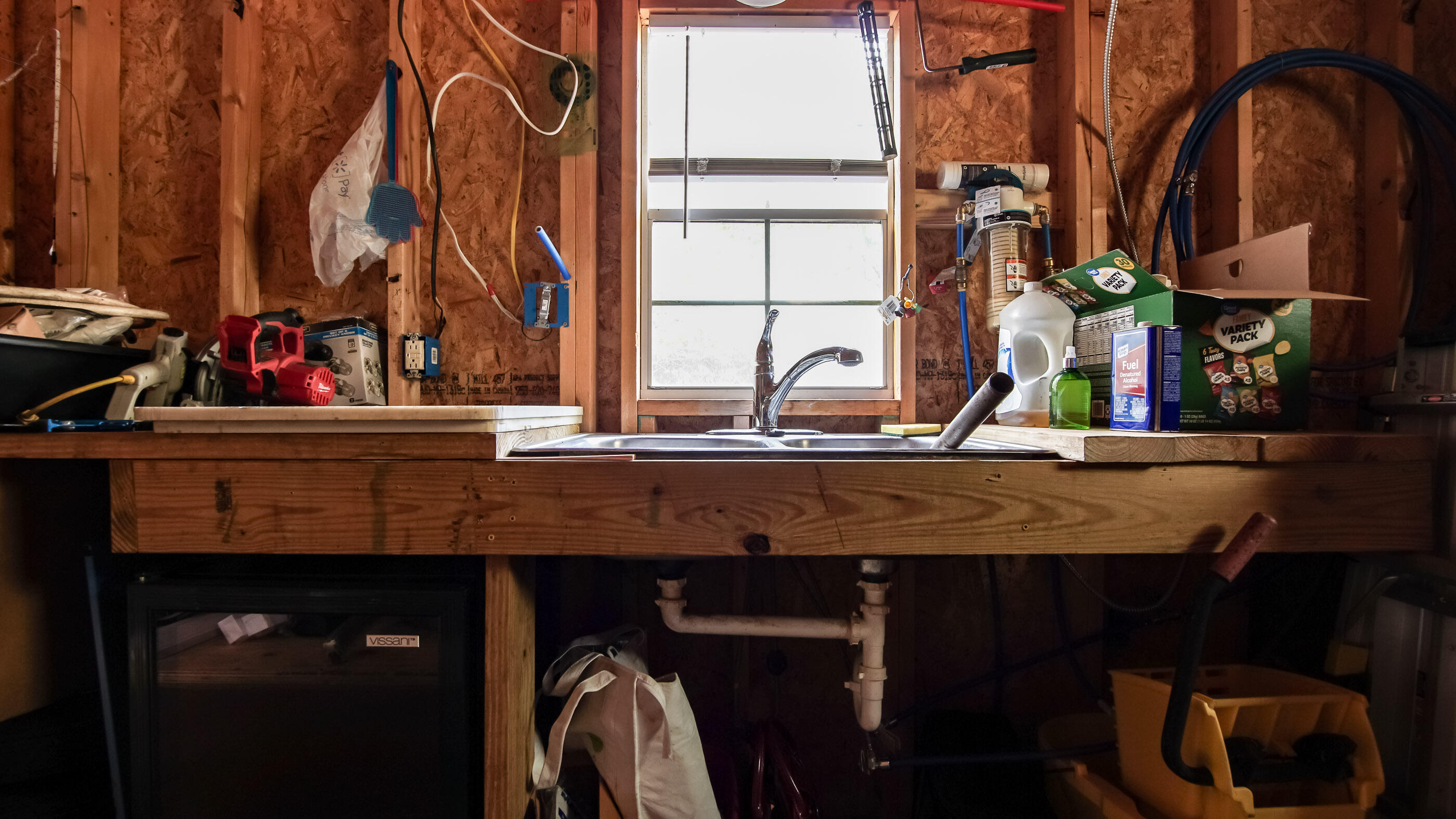 2444 Hardy Skipper Road Ponce de Leon, FL 32455 - Photo 15 of 21 a room with table and chairs