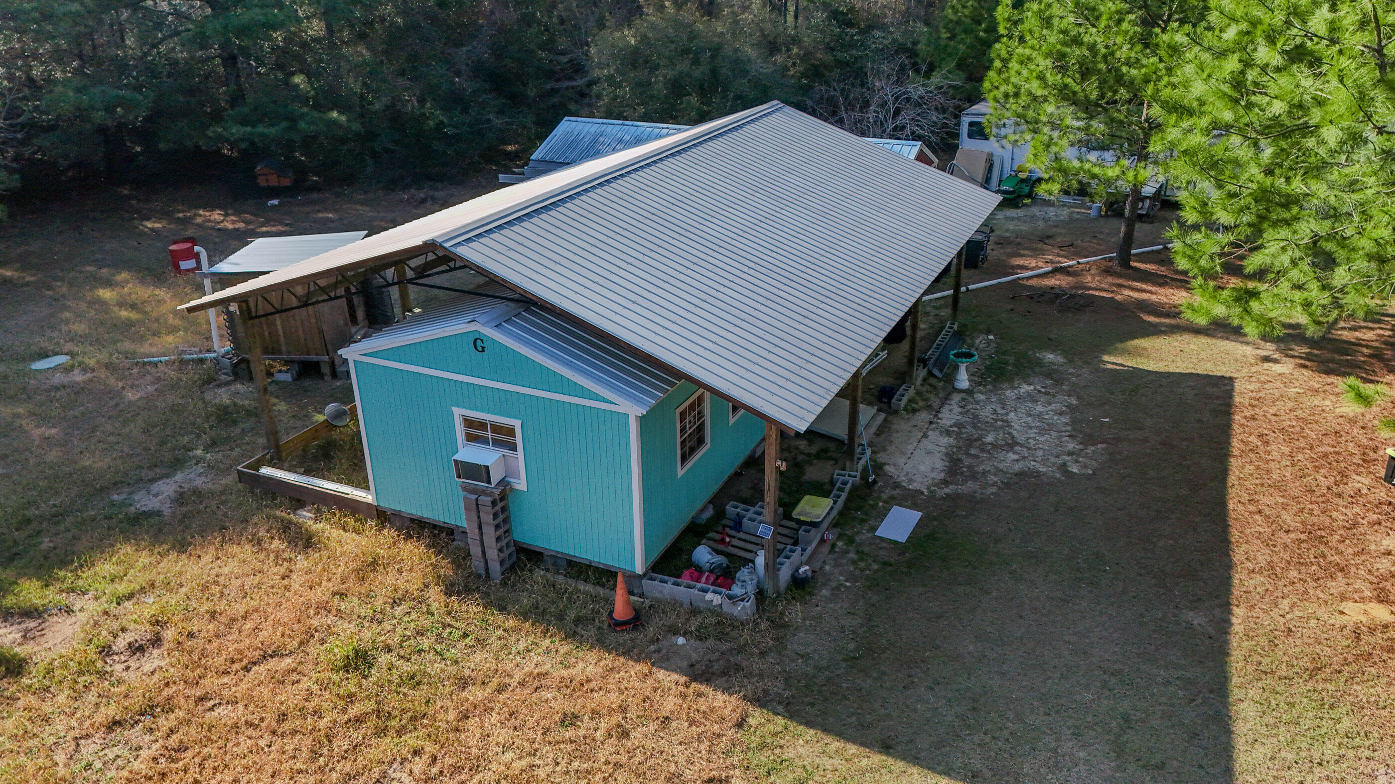 2444 Hardy Skipper Road Ponce de Leon, FL 32455 - Photo 5 of 21 a view of a house with a yard