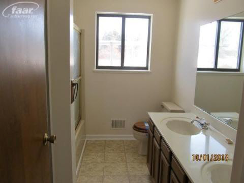 3304 Oak Grove Road Howell, MI 48855 - Photo 8 of 9 20323761-7.JPG