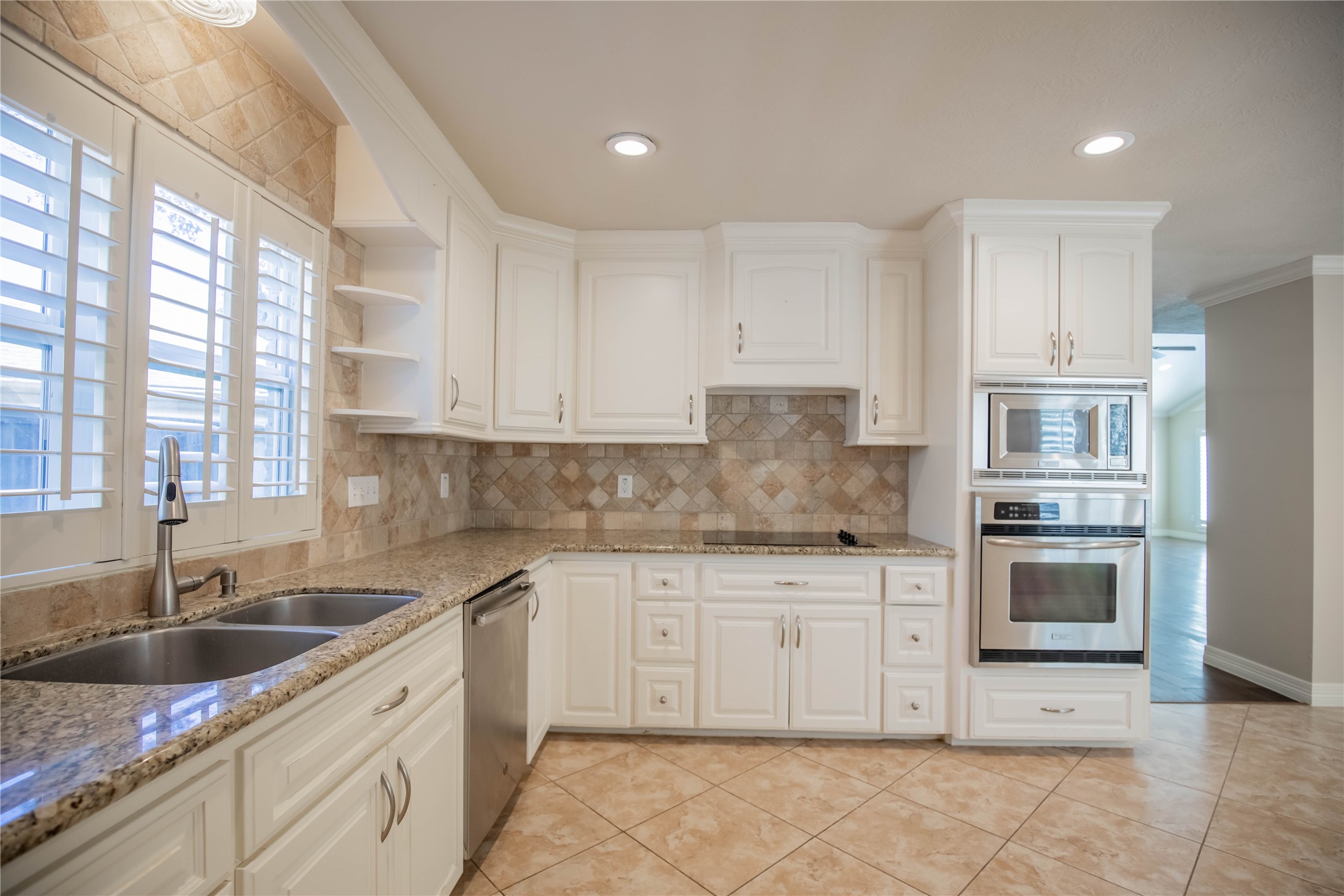 1627 Fall Valley Drive Houston, TX 77077 - Photo 42 of 50