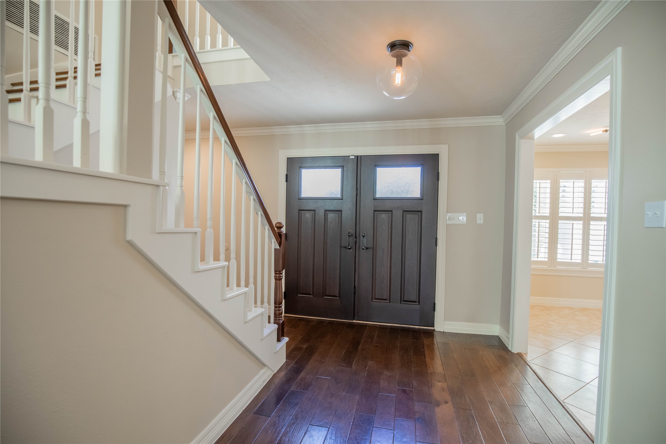 1627 Fall Valley Drive Houston, TX 77077 - Photo 9 of 50