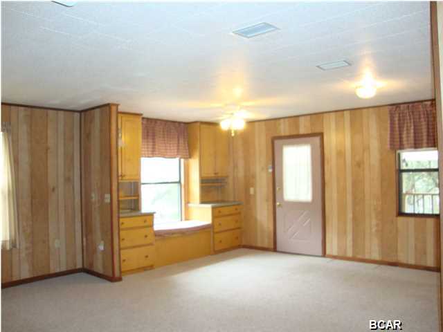 2649 Country Road Chipley, FL 32428 - Photo 13 of 24 Gallery Image 13