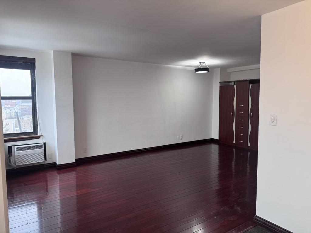 40 Brighton 1st Road, Unit 15M Brooklyn, NY 11235 - Photo 14 of 32