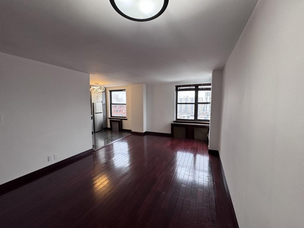 40 Brighton 1st Road, Unit 15M Brooklyn, NY 11235 - Photo 3 of 32