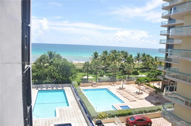 $890,000 | 8877 Collins Avenue, Unit 507, Surfside, FL 33154